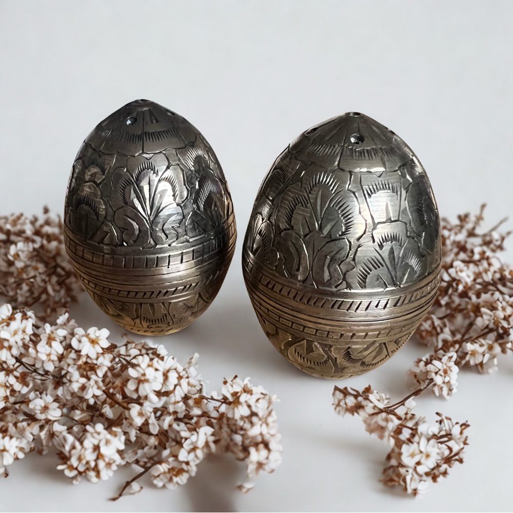 Vintage Indian Silver Plated Egg-shaped Salt Pepper Spice Shakers